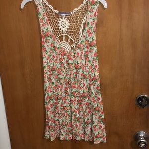 Rose-printed tank
